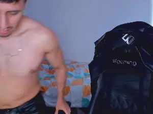 Cam4 Free Porn Cam of Tommy_bred