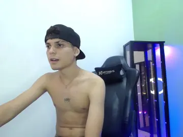 Cam4 Adult Webcams of dilan_hott_