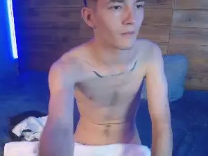 Cam4 Free Live Porn of trevor_mob