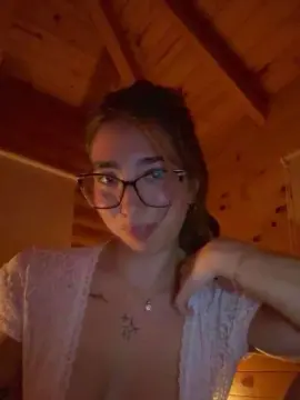 Cam4 Free Live Porn of Xlunahot