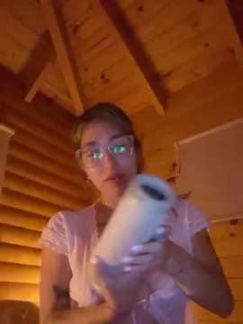 Cam4 Watch Live Sex Cams of Xlunahot