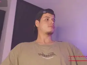 Cam4 Free Live Porn of matt_reinold1