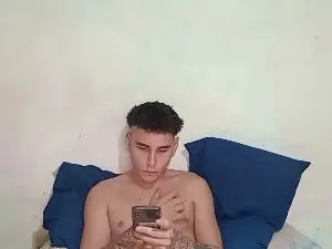 Cam4 Free Live Porn of pibetigrexxx