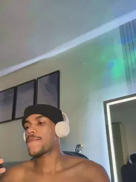 Cam4 Live Porn of Pintudomacho