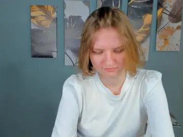 Cam4 Free Porn Cam of LilianSwall