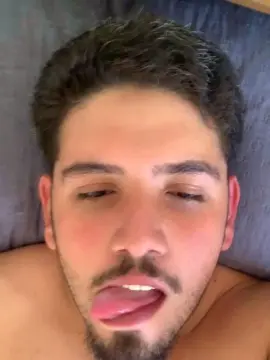 Cam4 Live Porn of Bbbtro