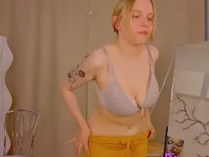 Cam4 Live Porn of CorineKahan