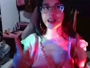 Cam4 Free Live Porn of kateeen