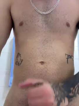 Cam4 Free Live Porn of 69magrinsexy