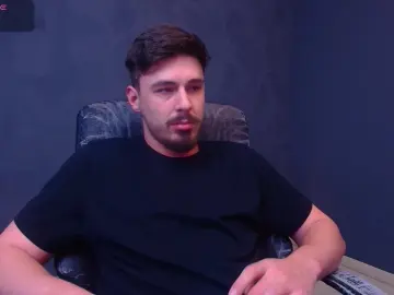 Cam4 Sex Chat of EnzzoRace