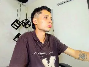 Cam4 Live Sex Cam of LucassSmithh