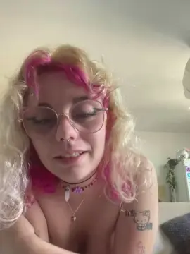 Cam4 Free Porn Cam of Emy_2002