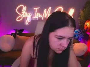 Cam4 Sex Cam of HotAuraX