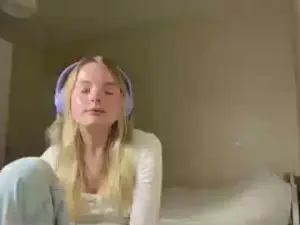 Cam4 Live Sex of CarlottaMilano