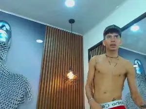 Cam4 Best Webcam of SkinnycuteAlyer