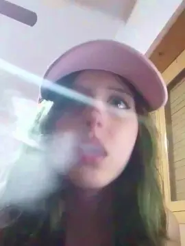 Cam4 Live Sex of gladysjunior