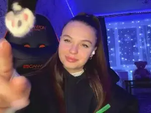 Cam4 Nude Webcam of DarcyKirch