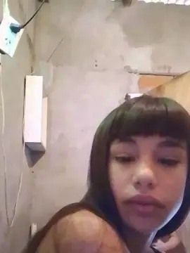 Cam4 Free Live Porn of morena652