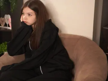 Cam4 Adult Video Chat of RosaleePerilli