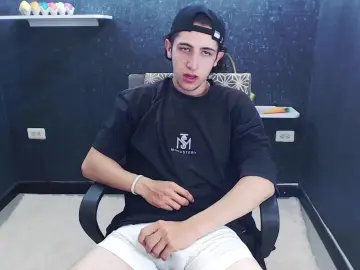 Cam4 Best live sex cam show of Noah_Sokolov