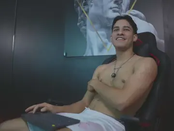 Cam4 Free Live Porn of JakeMoxley