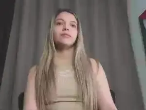 Cam4 Nude Webcam of andrea20_sexy