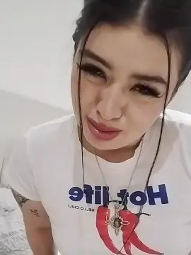 Cam4 Live Porn of Lola_acula