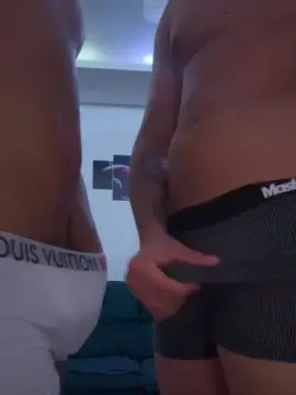 Cam4 Free Live Porn of Merenin23