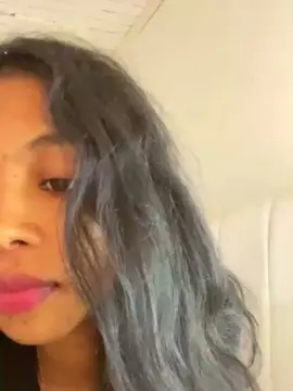 Cam4 Free Live Porn of MissEllede19