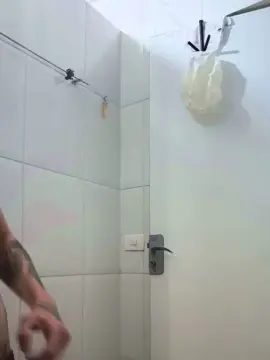 Cam4 Free Live Porn of curioushairyxxx