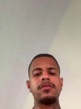 Cam4 Watch Live Sex Cams of Soaresluucas29