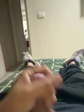 Cam4 Free Porn Cam of Skinsti