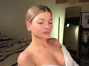 Cam4 Sex Cam of ClarissaCiubal