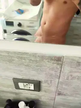 Cam4 Free Live Porn of schiavetto92x