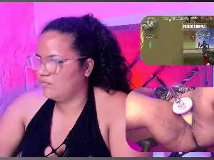 Cam4 Free Live Porn of MhiaRey