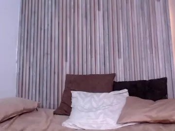 Cam4 Watch Live Sex Cams of SmoothAlpha_