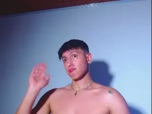 Cam4 Live Porn of Rowanbig23