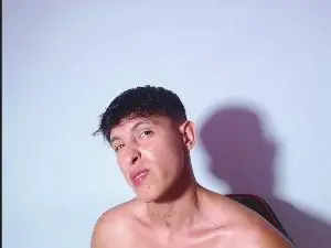 Cam4 Nude Webcam of Rowanbig23