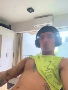 Cam4 Adult Video Chat of magnoricci