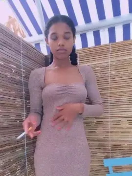 Cam4 Watch Live Sex Cams of SissiFrenchy