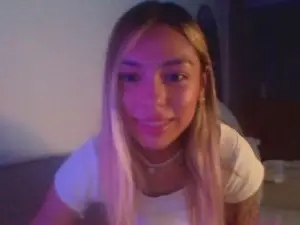 Cam4 Free Live Porn of valencampx