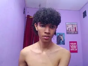 Cam4 Live Porn of bigcock_twinks