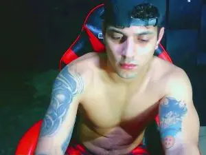 Cam4 Watch Live Sex Cams of AlessandroAGT