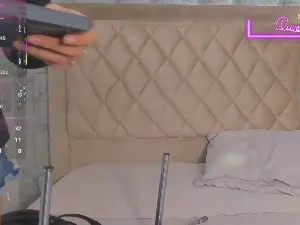 Cam4 Live Sex of CleoFox_