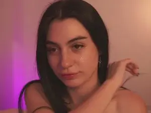 Cam4 Free Live Porn of Radiant_Luna