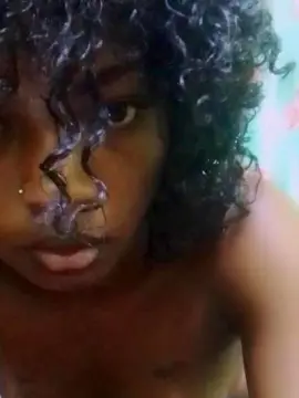 Cam4 Free Porn Cam of elia220