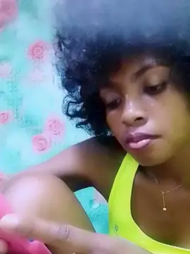 Cam4 Free Live Porn of elia220