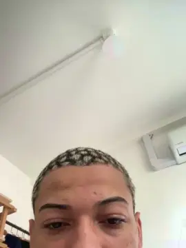 Cam4 Watch Live Sex Cams of enzoheitor2