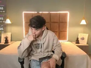 Cam4 Live Sex of AlejooTwink