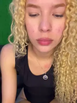 Cam4 Free Live Porn of Lorinhaahott